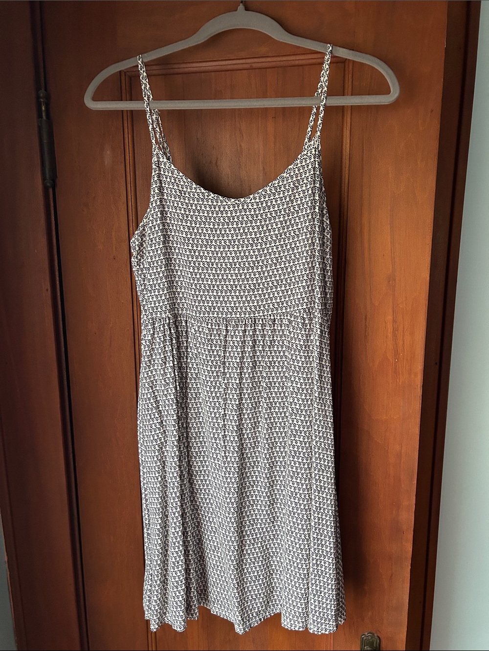 Old Navy Spaghetti Strap Printed Summer Dress in Black and White